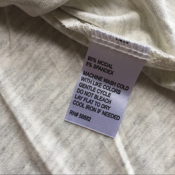 NWT Max Studio Cream/Gray Stretch T-Shirt - Size L - Picture 3 of 5